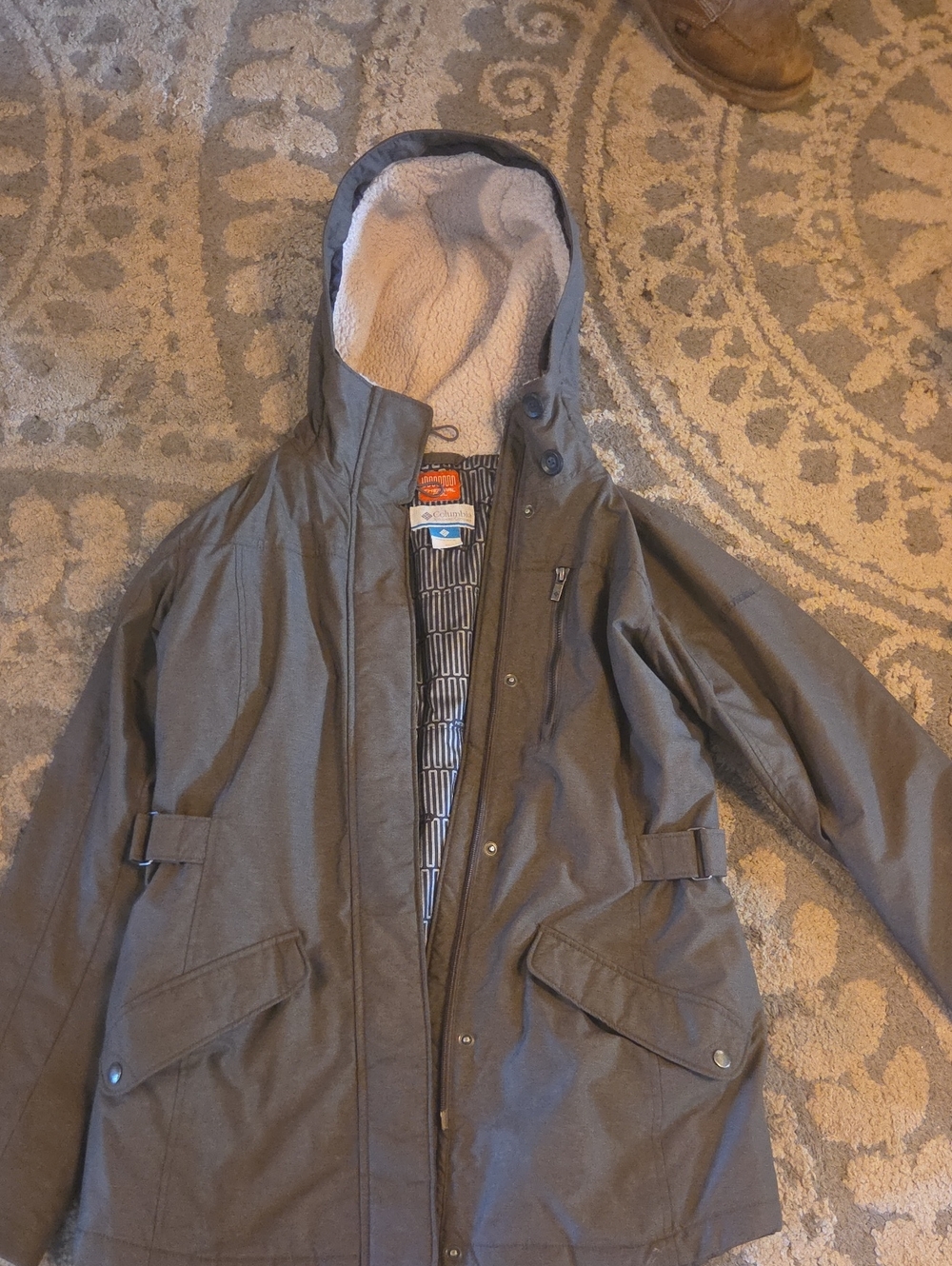Women's Hooded Winter Jacket in Olive Gray - Brand: